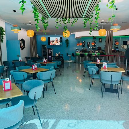 La Cantuena Otel Parla Dış mekan fotoğraf